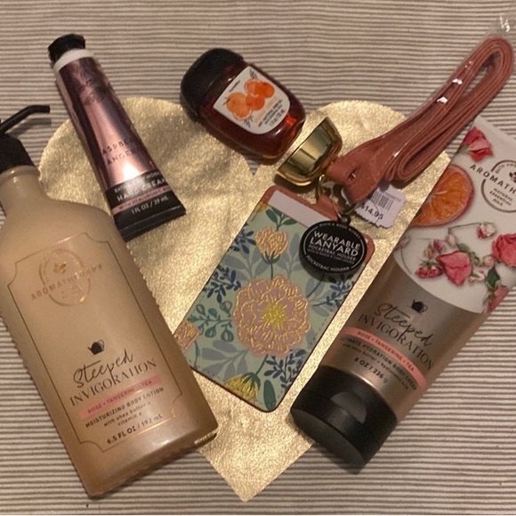 NEW Bath and Body Works Aromatherapy Invigoration Rose Tangerine + Free Gifts! - Picture 2 of 12